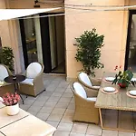 Nexthome Chill Out & Pool Center Apartment *