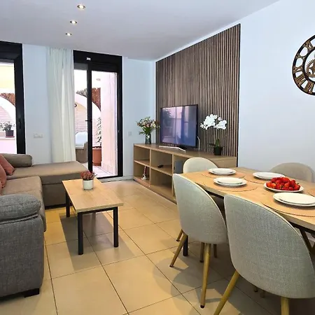 Nexthome Chill Out & Pool Center * Lloret de Mar