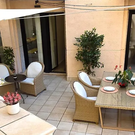 Nexthome Chill Out & Pool Center Apartamento *