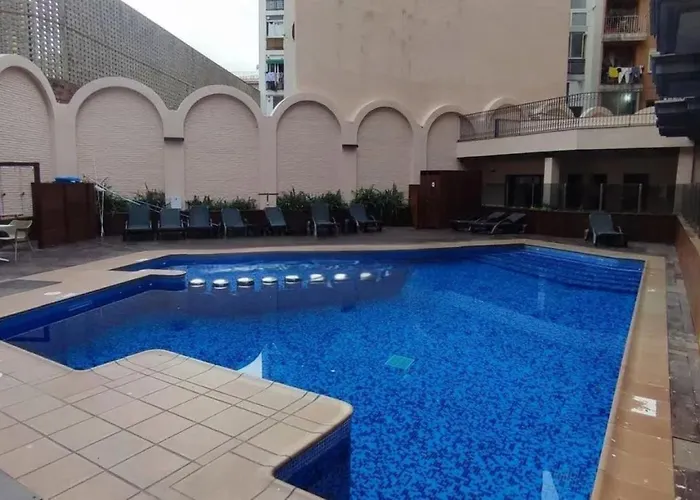 Nexthome Chill Out & Pool Center Апартаменты *